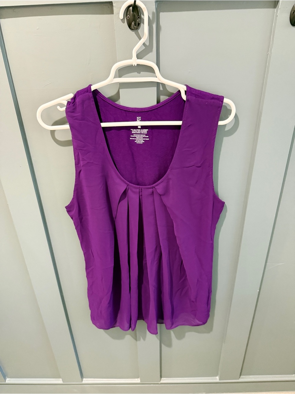 New York & Company Purple Pleated Scoop Neck Tank